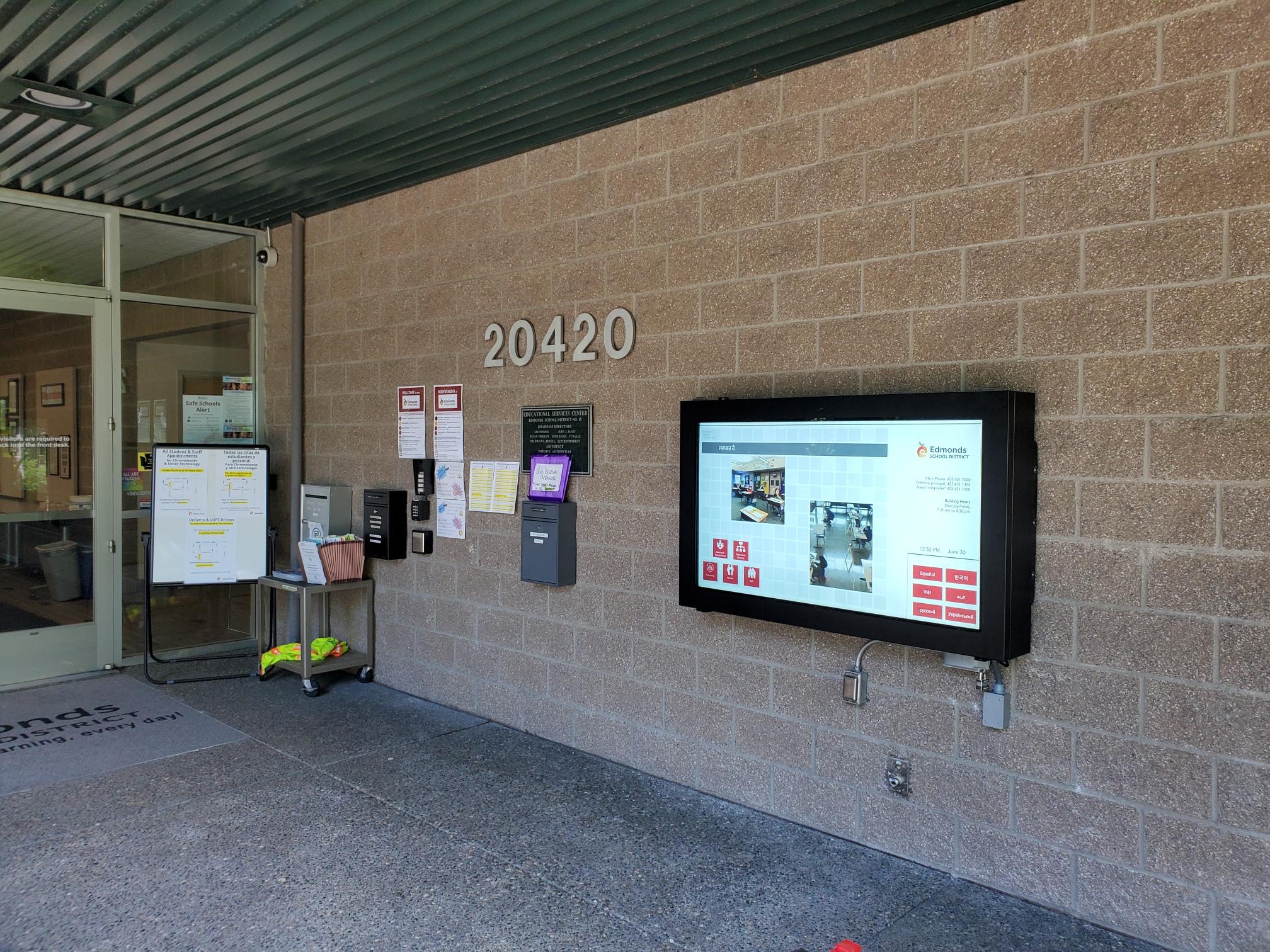 outdoor digital signage