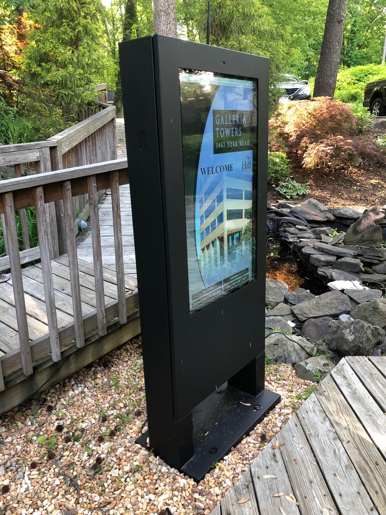 navigo outdoor digital signage